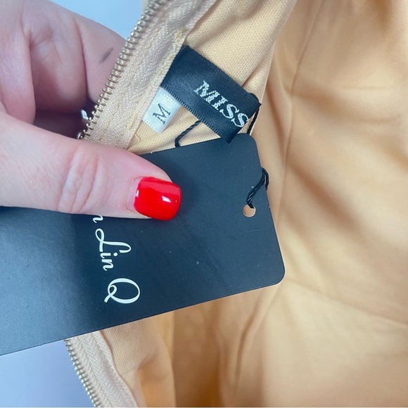 Miss Ord Long Off-Shoulder Gold Sequin Mermaid Trumpet Gown Dress Sz Medium NWT - Picture 6 of 8